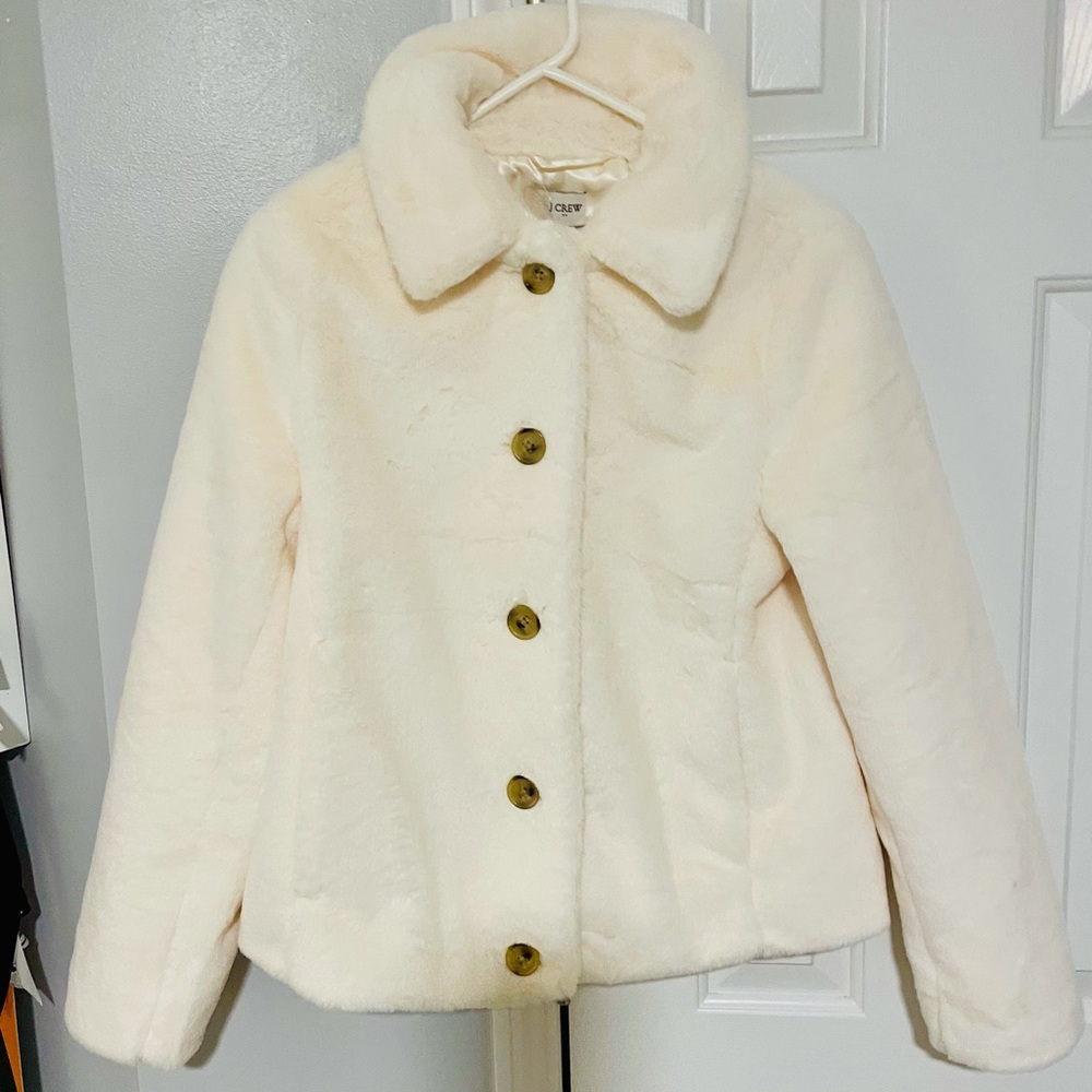 J Crew Ivory Faux Fur Coat Size 6. Lined. Gorg and soft! NWT